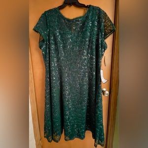 NWT-SLNY Womens Plus Size Green Short Sleeve Knee Length Party Fit & Flare Dress